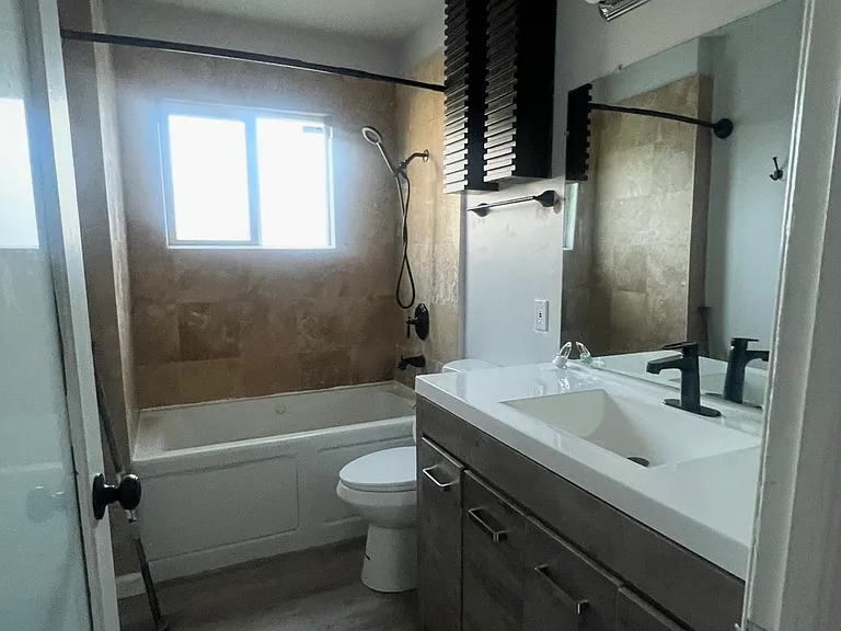2941 Grayburn St — Photo 12