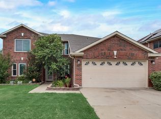 7501 Lake Whitney Dr, Arlington, TX 76002