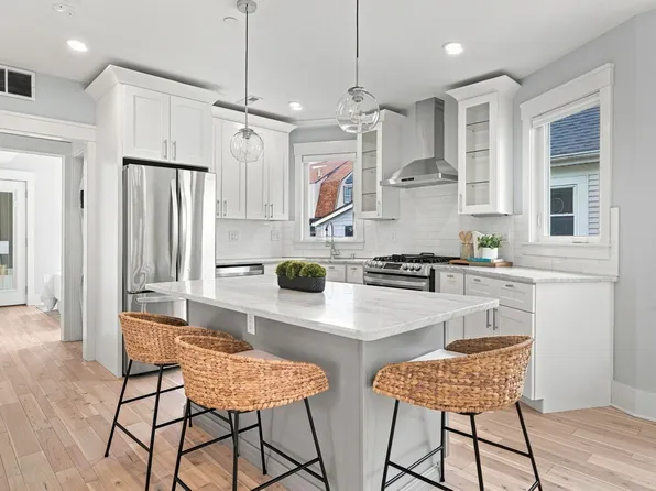 42 Prichard Ave #A, Somerville, MA 02144