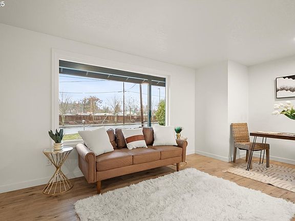 5th image of 2105 Fairmount Ave