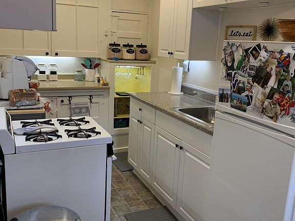 4th image of 1615 Commonwealth Ave APT 10Q