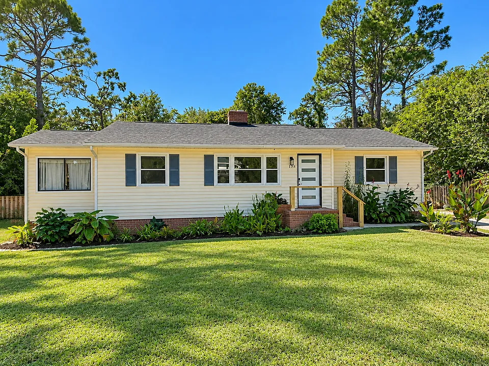 138 Pine Cone Rd