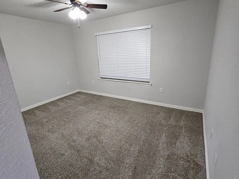 800 N 3rd St #103 — Photo 9