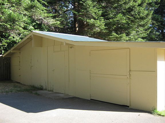 Animal shelter/work shed