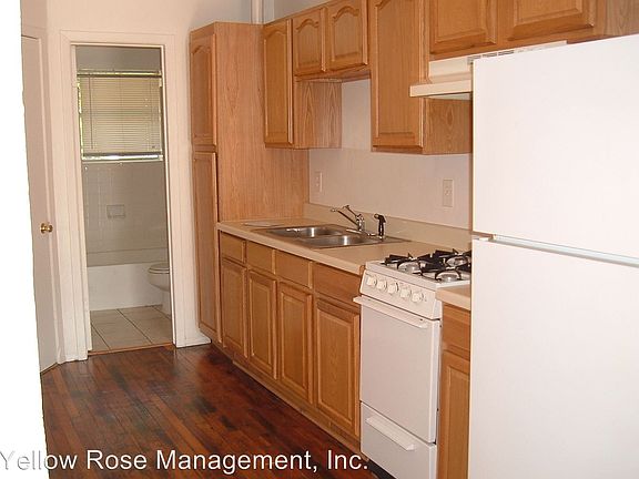 2nd image of 709 N Pecan St APT D
