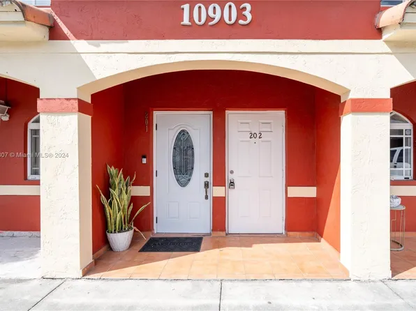 10903 W Okeechobee Rd Unit 202, Hialeah Gardens, FL 33018