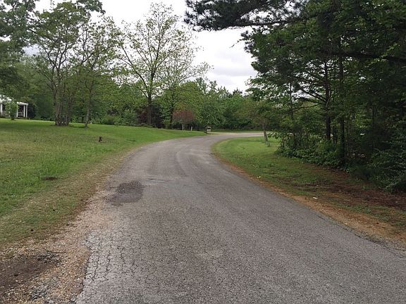 4th image of 557 County Road 5111