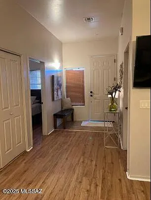 2 bed, 2.0 bath, 720 sqft, $1,750 — Photo 4