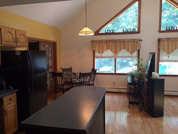 4th image of 16 Hamden Place