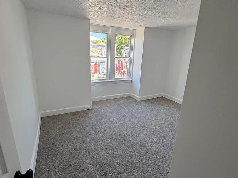 619 Geary St — Photo 4