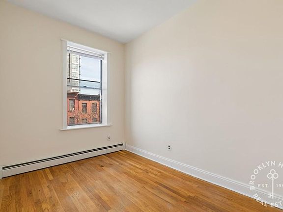 5th image of 466 Myrtle Ave #1