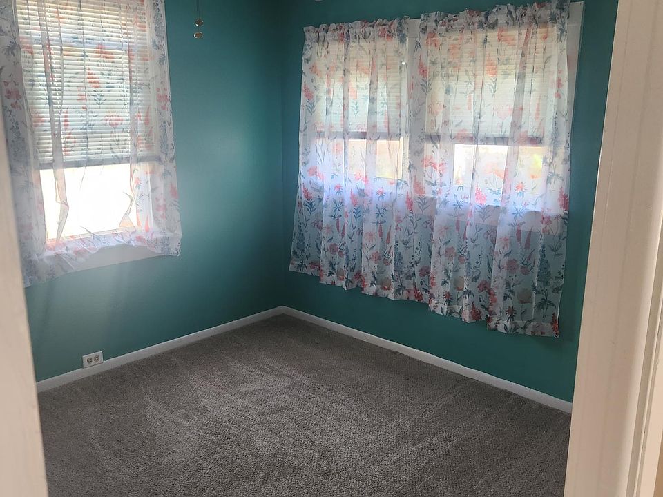 2nd image of 1016 1/2 Euclid Ave