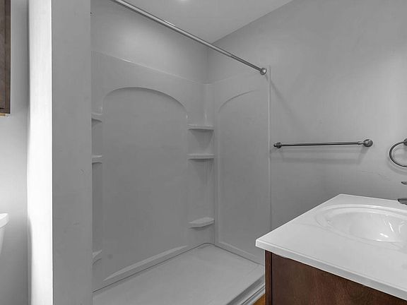 4th image of 519 Virginia St #7