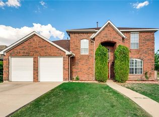 6515 Cove Hollow Dr, Arlington, TX 76002