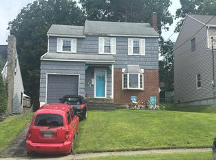 2811 Crescent Dr, Endwell, NY 13760