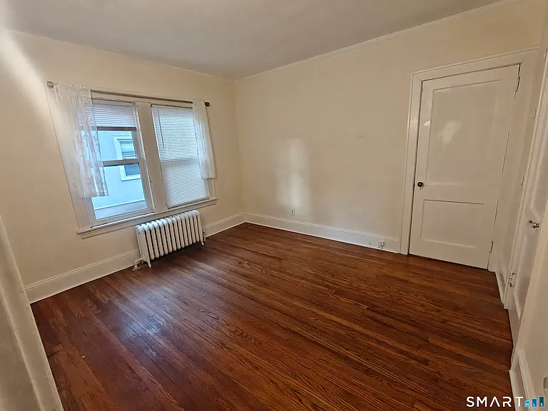 143 Dover Rd — Photo 16