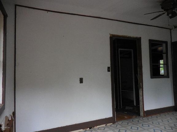 3rd image of 1551 NE 169th Ct