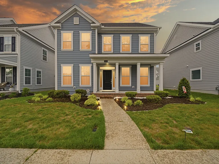 5049 Duxbury Rd — Photo 1