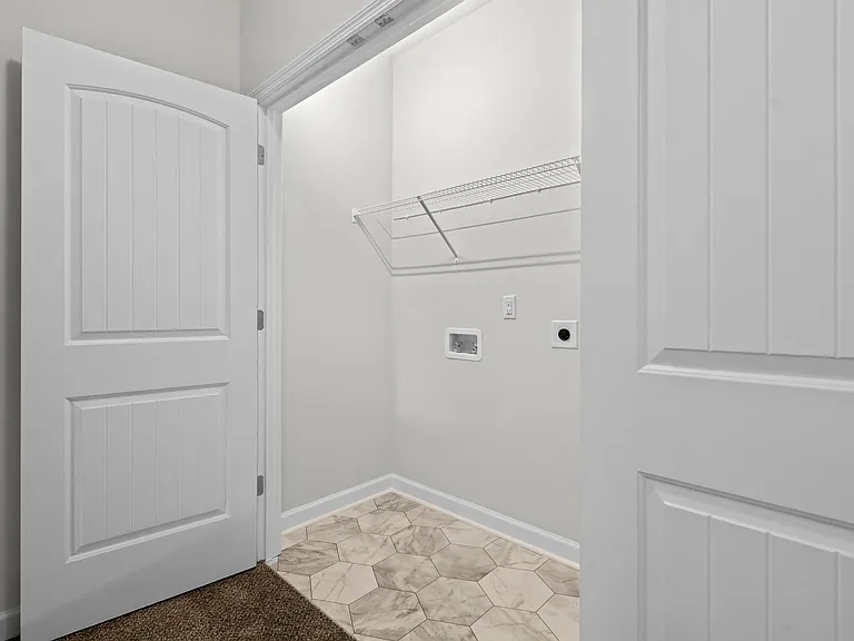 2035 Folkstone Woods Ln — Photo 15