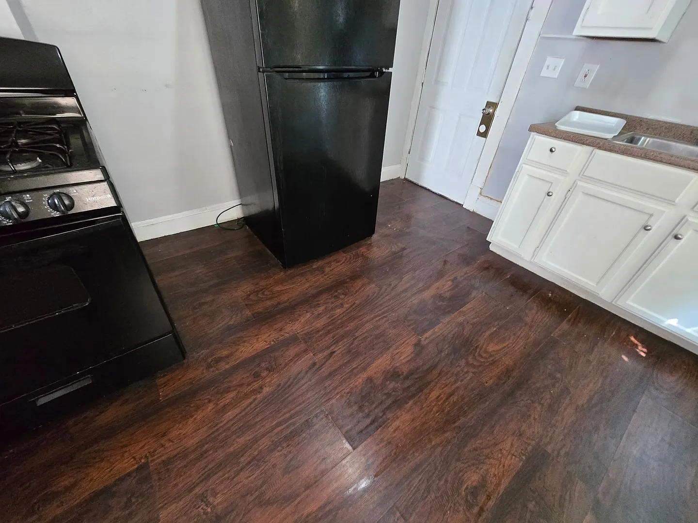 10117 Somerset Avenue — Photo 4