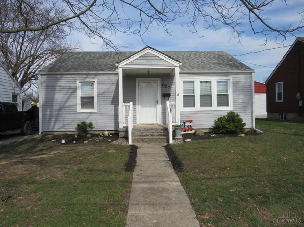 607 S Broadway St, Blanchester, OH 45107