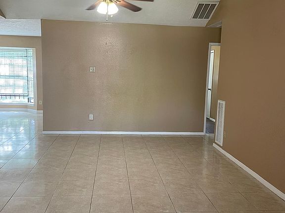 3rd image of 13411 Boonway Dr