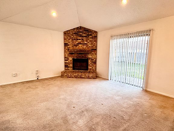 2nd image of 7553 Boxwood Ct