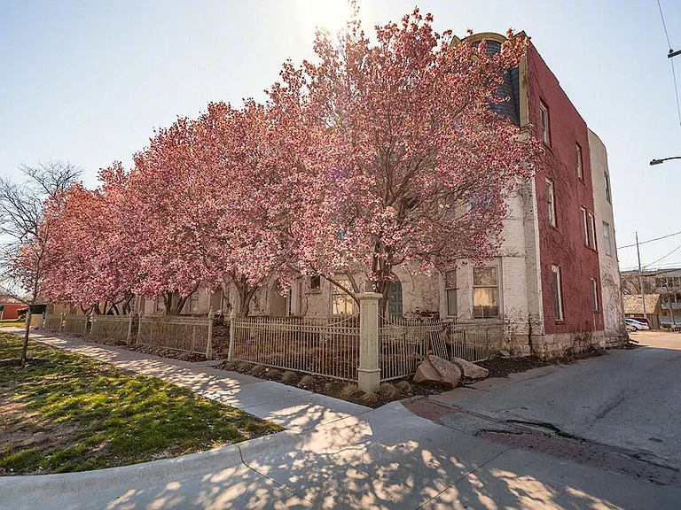 Barr Terrace Apartments — Photo 8