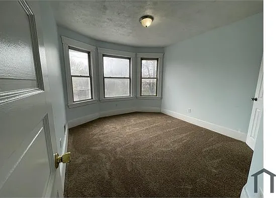 1335 E 90th St — Photo 10