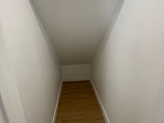 4th image of 339 Lester Ave APT 5