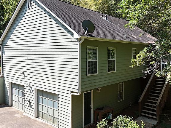 2nd image of 106 N Springs Dr