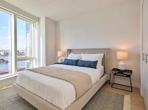 20 Halletts Point image 12 of 82