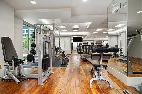 Rented by REAL New York | media 12