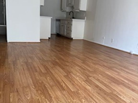 2nd image of 10883 Palms Blvd APT 3