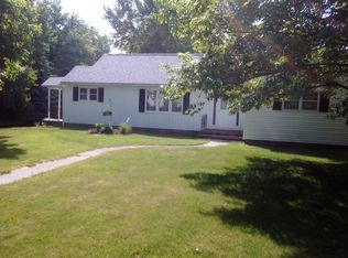 42 Perry Rd, Troy, NY 12182