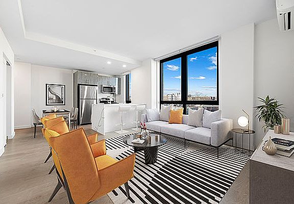 2nd image of 91-09 Roosevelt Ave #503