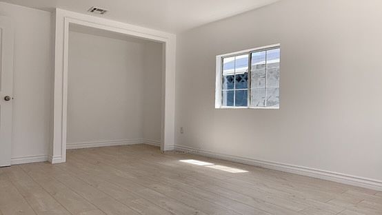 5th image of 2450 N Naomi St #2