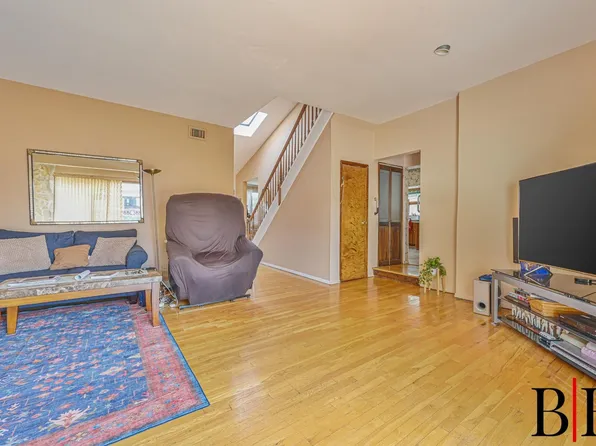 2150 Royce Street image 13 of 36