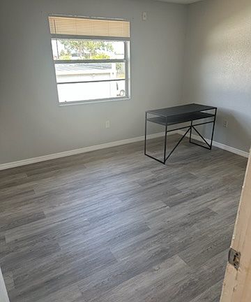 4th image of 4266 76th Ave N