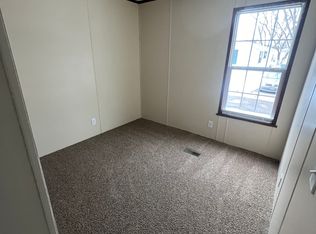 6027 Lake Dr #109, Ypsilanti, MI 48197