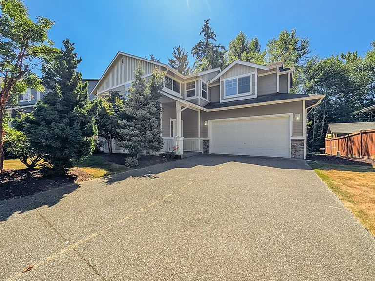 1218 147th Pl SW — Photo 1