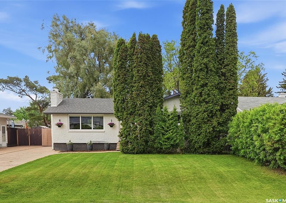 1st image of 3345 Mountbatten STREET