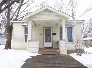 1016 N Duluth Ave, Sioux Falls, SD 57104