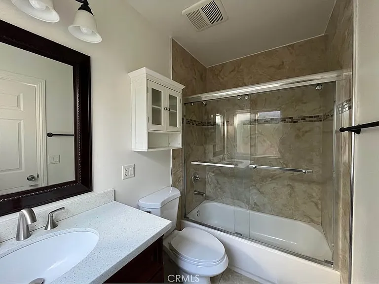 30 N Cordova St — Photo 5