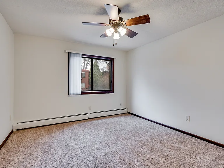 Garfield Terrace — Photo 34