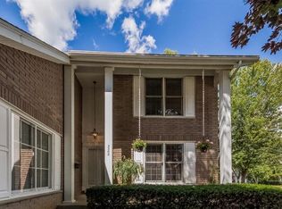 3302 Yellowstone Dr, Ann Arbor, MI 48105