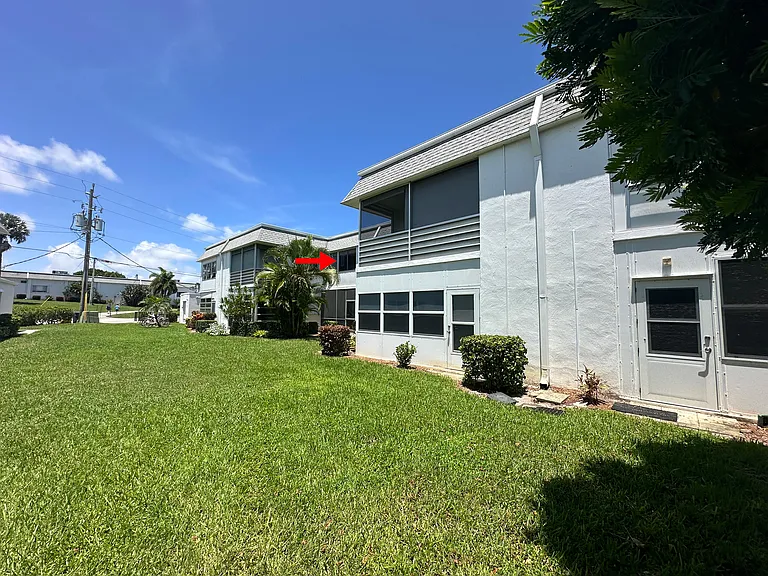 3240 Lake Osborne Dr #208 — Photo 15