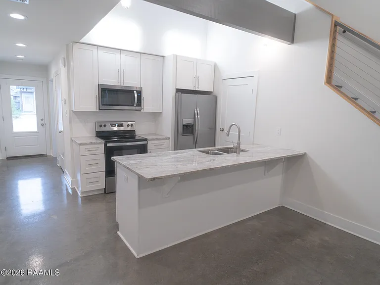 110 Oak Plains Aly — Photo 2