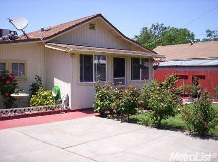 2nd image of 26273 N Louisa Ave