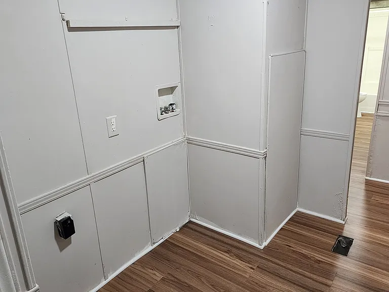 1241 Shannonbrook Ln — Photo 10
